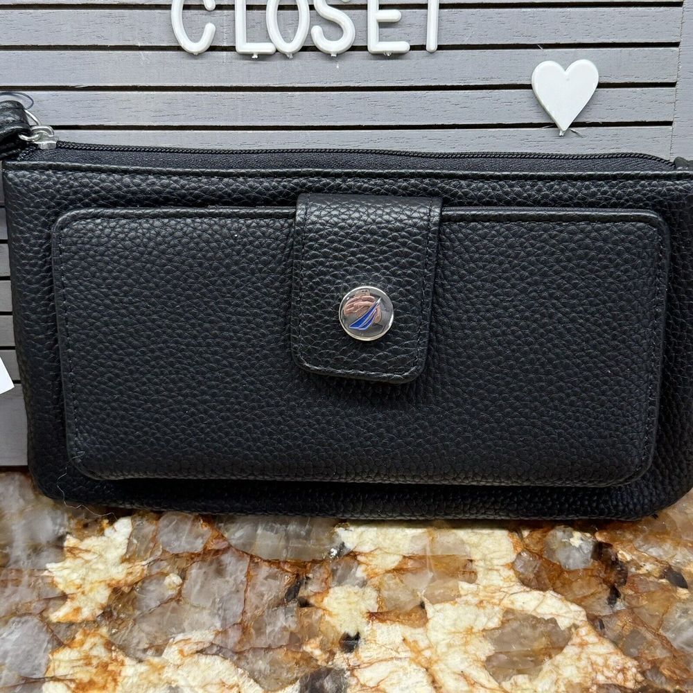 Nautica Pebbled Flap Tab Wristlet Wallet Black- New - Picture 2 of 6